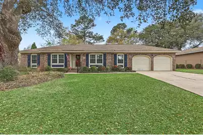 8465 Yorkshire Lane, North Charleston, SC 29406 - Photo 1