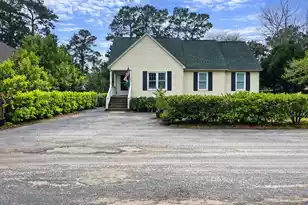 316 Queens Ct, Mount Pleasant, SC 29464 - Photo 1