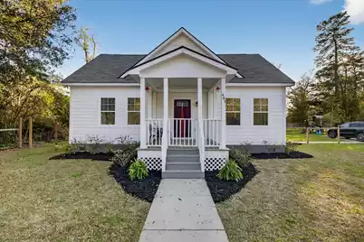 481 Railroad Avenue S, Ridgeville, SC 29472 - Photo 1