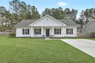 107 Perry Dr, Summerville, SC 29483 - Photo 1