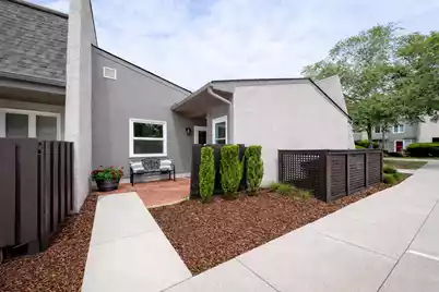 306 Ventura Place, Mount Pleasant, SC 29464 - Photo 1