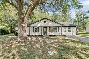 104 Dahlia Pl, Summerville, SC 29483 - Photo 1