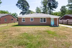 2313 Eagle Dr, North Charleston, SC 29406 - Photo 1