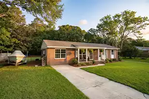 662 Schooner Rd, Charleston, SC 29412 - Photo 1