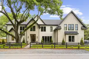 723 McCants Dr, Mount Pleasant, SC 29464 - Photo 1