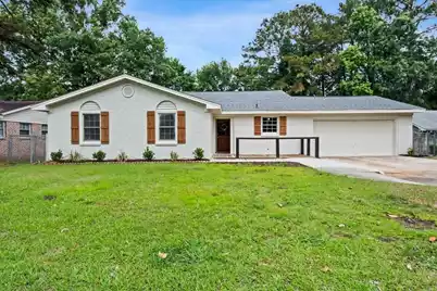 140 Rosedale Avenue, Goose Creek, SC 29445 - Photo 1