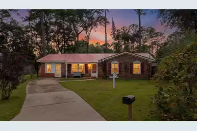 109 Robin Court, Summerville, SC 29485 - Photo 1