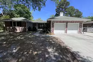 686 Pelzer Dr, Mount Pleasant, SC 29464 - Photo 1