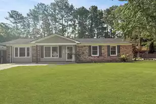 135 Mulberry Dr, Summerville, SC 29486 - Photo 1