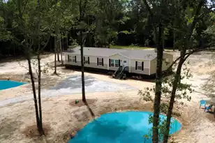215 Cottonwood Ln, Walterboro, SC 29488 - Photo 1