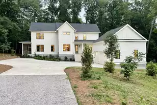 215 Marion Ave, Summerville, SC 29483 - Photo 1