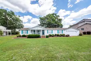1529 Waters Edge Dr, Summerton, SC 29148 - Photo 1