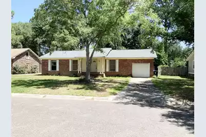 103 Sandtrap Road, Summerville, SC 29483 - Photo 1