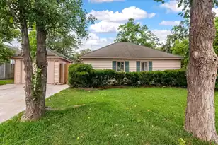 8687 Elsinore Ct, North Charleston, SC 29406 - Photo 1