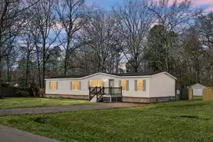 104 Dean Dr, Summerville, SC 29483 - Photo 1