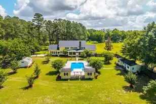 905 Raysor Street W, Saint George, SC 29477 - Photo 1