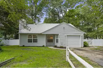 332 Macgregor Drive, Summerville, SC 29486 - Photo 1