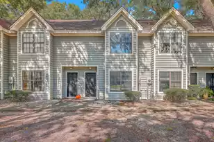 904 Sea Gull Dr, Mount Pleasant, SC 29464 - Photo 1