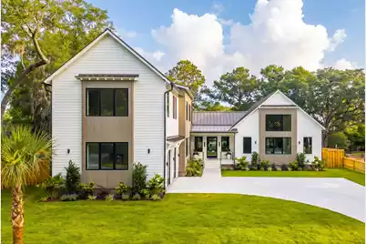 170 5th Avenue, Mount Pleasant, SC 29464 - Photo 1