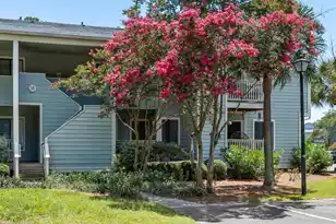 1481 Center St, Mount Pleasant, SC 29464 - Photo 1