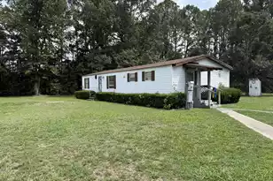 1097 Bethera Rd, Bonneau, SC 29431 - Photo 1