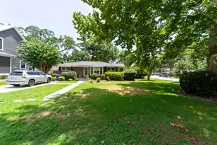 743 Sinlea Ave, Mount Pleasant, SC 29464 - Photo 1