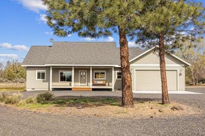 62830 Santa Cruz Avenue, Bend, OR 97701 - Photo 1