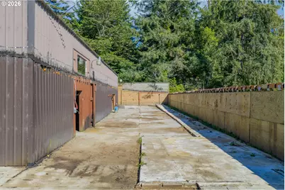 92786 Cape Arago Hwy, Coos Bay, OR 97420 - Photo 9