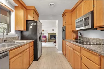 85183 Chezem Rd, Eugene, OR 97405 - Photo 9