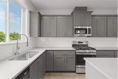 17240 SW Wapato Island Dr SW, Sherwood, OR 97140 - Photo 5