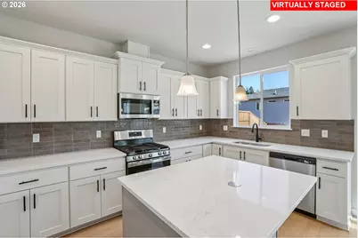 17240 SW Wapato Island Dr SW, Sherwood, OR 97140 - Photo 9