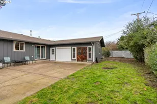 2568 Dover Dr, Eugene, OR 97404 - Photo 43