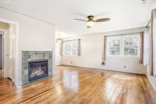 4030 SE Ivon St, Portland, OR 97202 - Photo 7