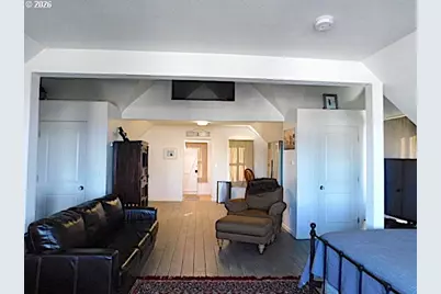 465 W Marine Dr, Astoria, OR 97103 - Photo 9