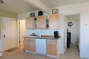 465 W Marine Dr, Astoria, OR 97103 - Photo 21