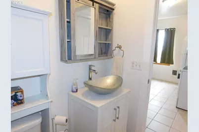 465 W Marine Dr, Astoria, OR 97103 - Photo 21