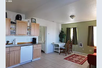 465 W Marine Dr, Astoria, OR 97103 - Photo 15