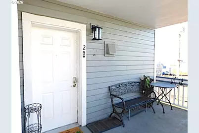 465 W Marine Dr, Astoria, OR 97103 - Photo 11