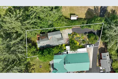 38 3rd St W, Chinook, WA 98614 - Photo 9