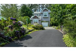 38 3rd St W, Chinook, WA 98614 - Photo 3