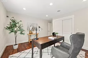 11255 SW Lynnvale Dr, Portland, OR 97225 - Photo 23