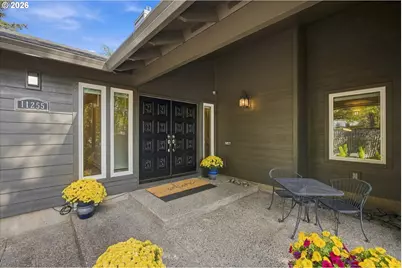 11255 SW Lynnvale Dr, Portland, OR 97225 - Photo 3