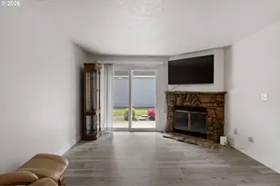 650 Harlow Rd, Springfield, OR 97477 - Photo 3