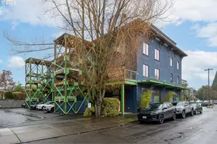 325 NE Graham St, Portland, OR 97212 - Photo 35