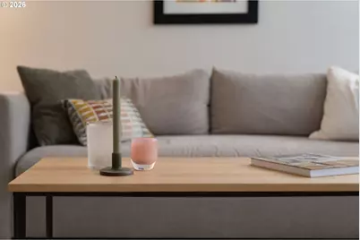 325 NE Graham St #7, Portland, OR 97212 - Photo 7