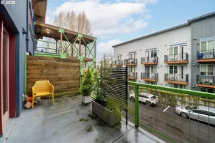 325 NE Graham St, Portland, OR 97212 - Photo 29