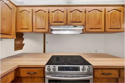 16033 SE Rickshire Ln, Milwaukie, OR 97267 - Photo 11