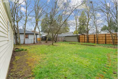 6647 SE 65th Ave, Portland, OR 97206 - Photo 21