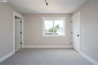 8427 NE Hassalo St, Portland, OR 97220 - Photo 29