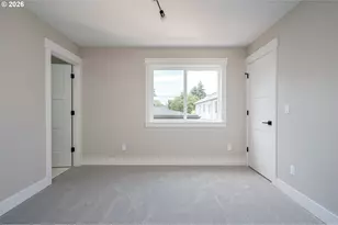 8427 NE Hassalo St, Portland, OR 97220 - Photo 29